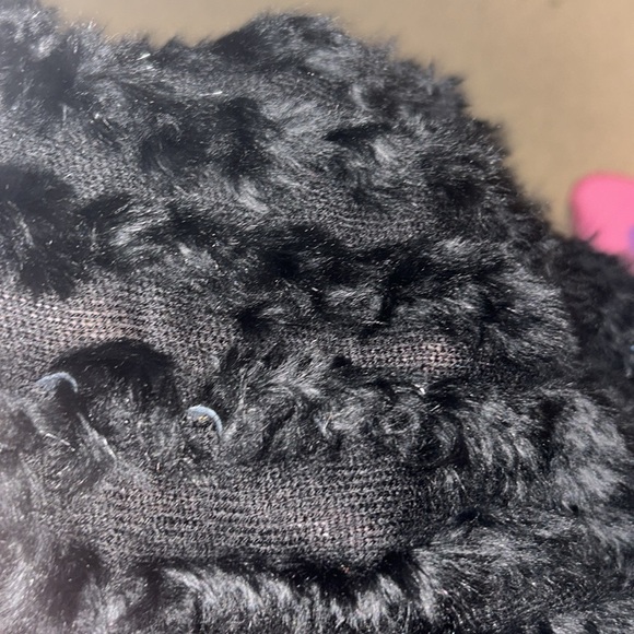 100% Rabbit Fur Chic Black Poncho - Picture 3 of 3